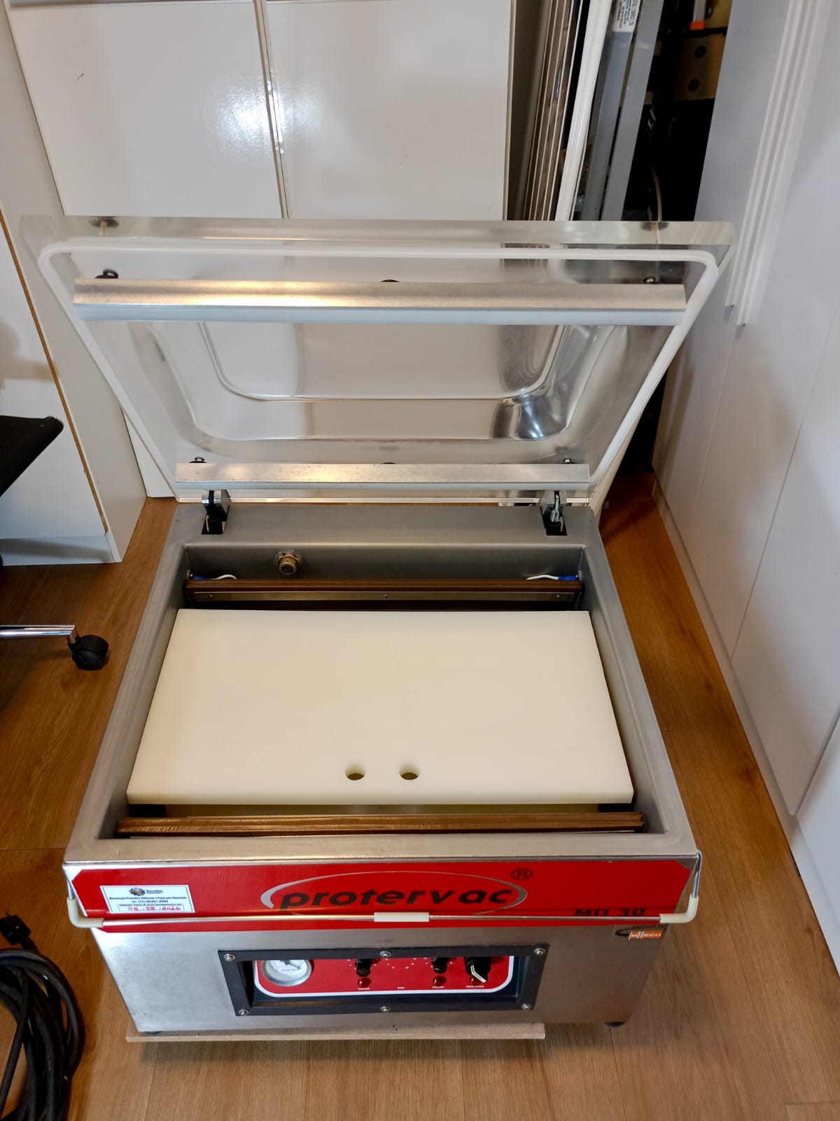 Seladora à vácuo Protervac MD 30 reformada