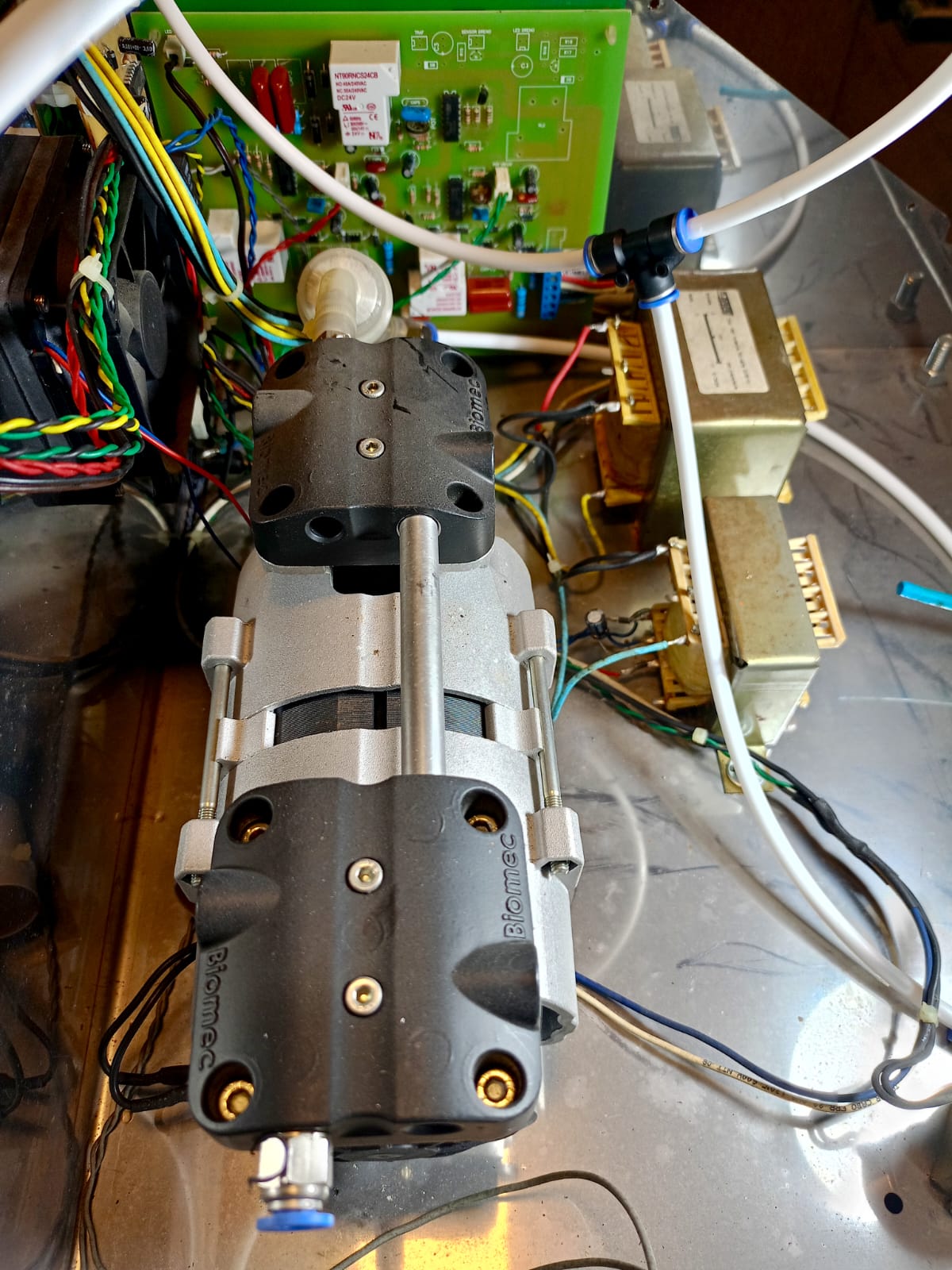 Motor e bomba Biomec restaurados